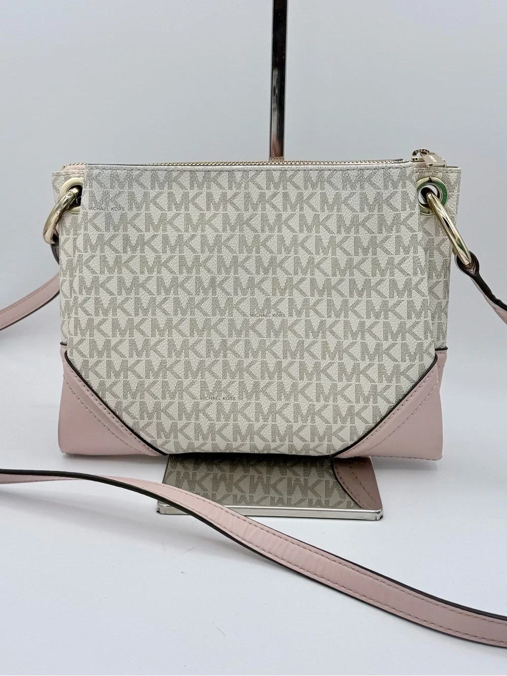 Michael Kors Nicole Large Logo Crossbody Bag‎ Vanilla MK Signature Blush Pink